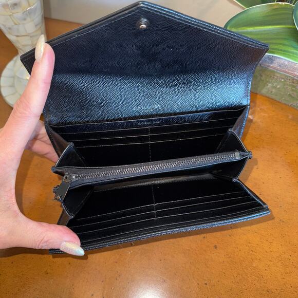 Saint Laurent Cassandre Matelassé Large Flap Wallet in Grain De Poudre Leather - Picture 8 of 12